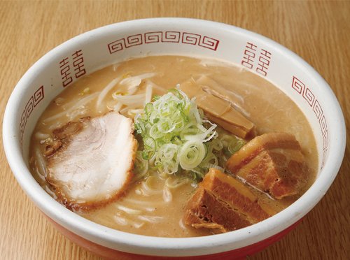 トロトロ角煮がたまらない 老舗の名物ラーメンをご賞味あれ！