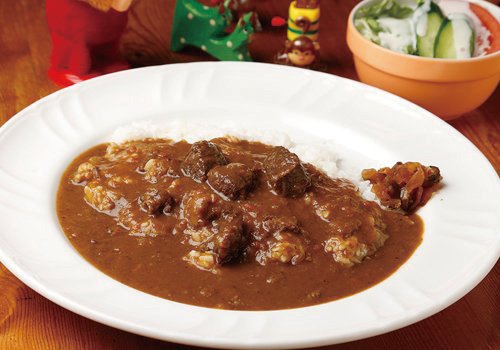 長時間かけて煮込んだ、深くてコクのあるスパイシーカレー