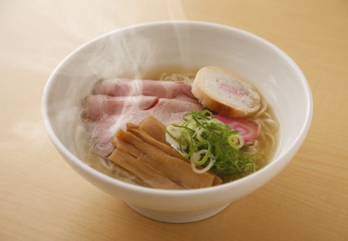 大人気きちりんの塩スープに“追い煮干し”された数量限定麺！