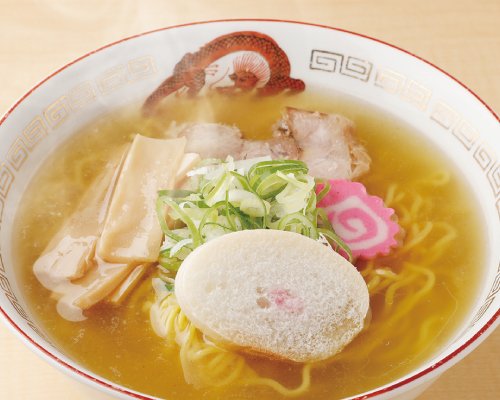 何度食べても飽きのこない、摩訶不思議な塩ラーメン