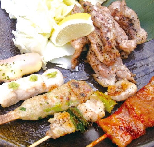 おかげさまで今年で20周年！ 秘伝の味噌だれをご賞味あれ！