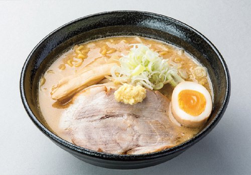 人気No.1！豚骨スープと熟成味噌がマッチした自慢のラーメン