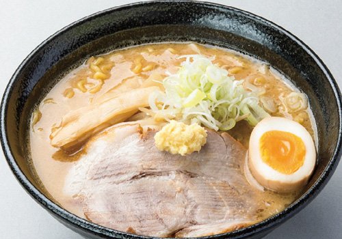 人気No.1！豚骨スープと熟成味噌がマッチした自慢のラーメン