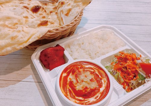 インド人シェフの本格12種のカレー弁当！