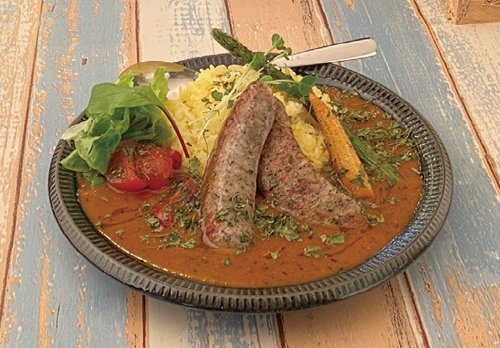 隠れ家的お店で楽しむカレーとスパイス料理