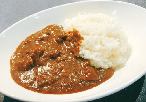 焼肉屋が本気で作った牛すじスパイスカレー