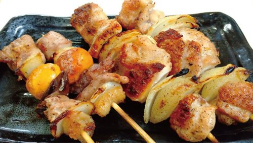 中はふわっと、外はカリっと！ジューシーな焼き鳥です