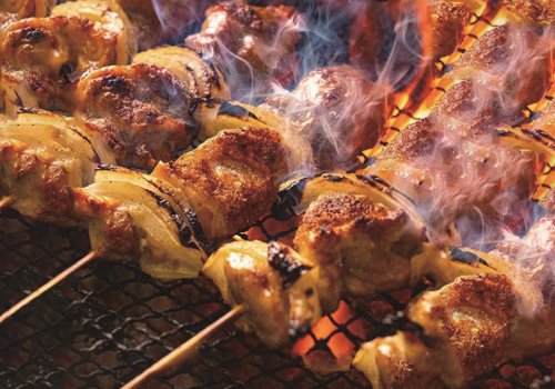 中はふわっと、外はカリっと！ジューシーな焼き鳥です