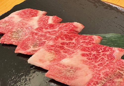 厳選された上質なお肉を リーズナブルな価格で！