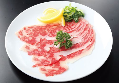 『ふりっぱー限定食べ放題』を用意 上質なお肉！炙り白老牛も食べ放題