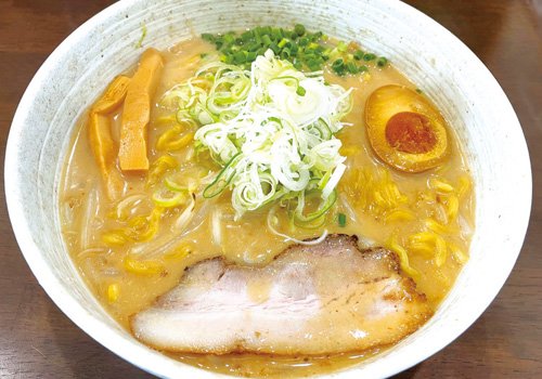 名店信玄で13年間修業した店主がこだわり抜いたラーメンを提供！