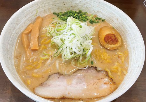 名店信玄で13年間修業した店主がこだわり抜いたラーメンを提供！