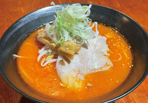 ラーメンのおいしさはそのままでランチタイムは低価格！