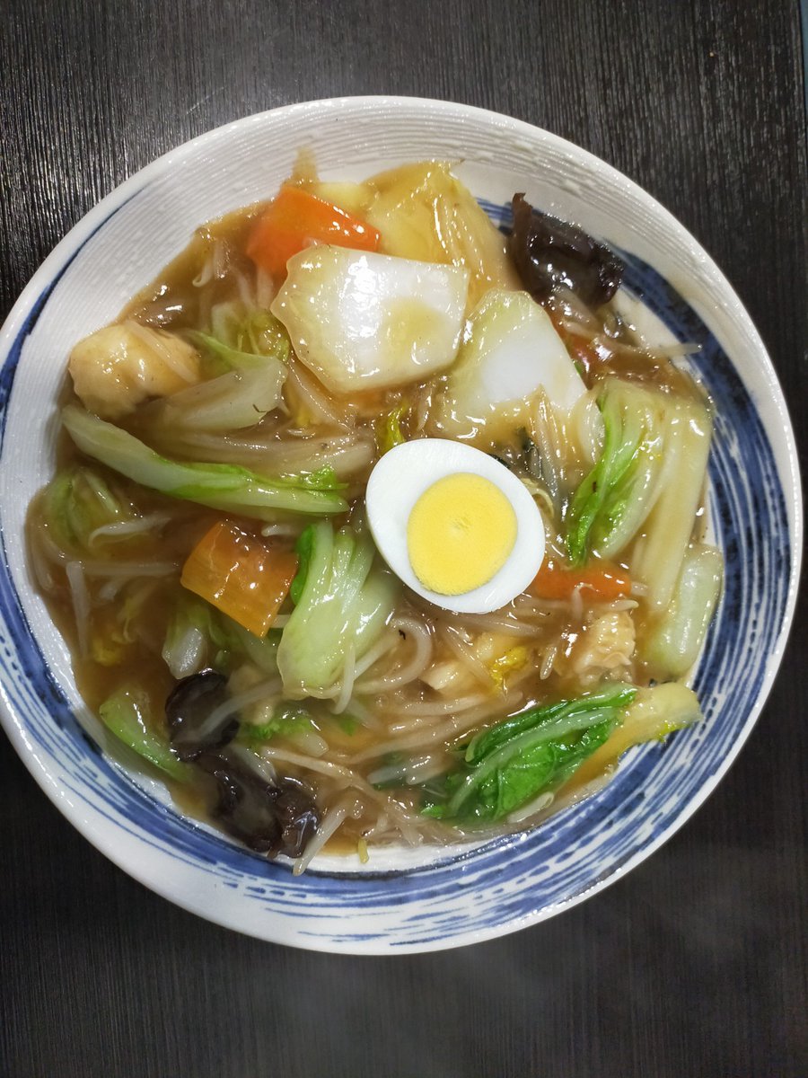 皆勤賞を頂きましたあんかけ焼きそばめちゃくちゃ美味いですレギュラーメニューではないので、またいつの日か・・・あんかけ焼... [やさしい、とんこつ 麺 かまくら【Twitter】]