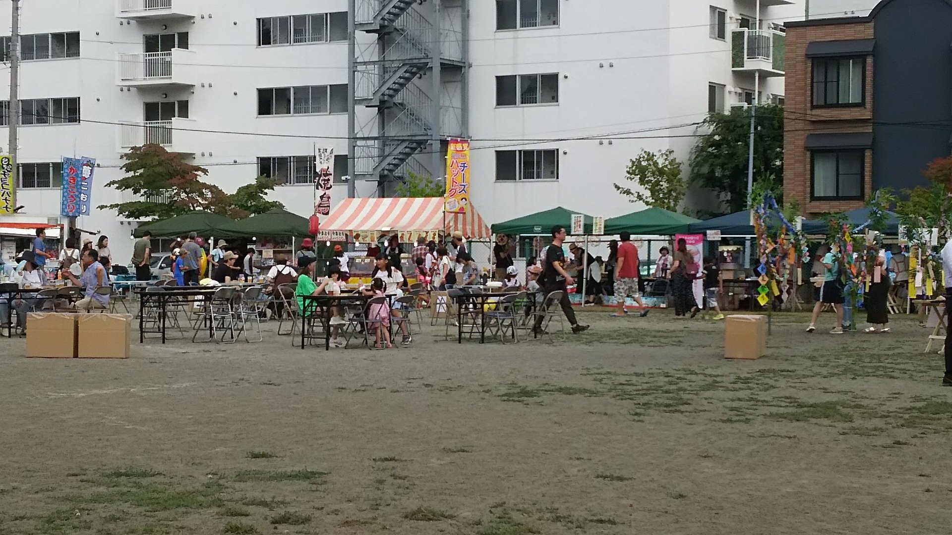 おもちゃの平野ベイブレード大会、 今日は二十四軒さいわい公園でやります！ pic.twitter.com/buOhSNLHIj [おもちゃの平野【Twitter】]