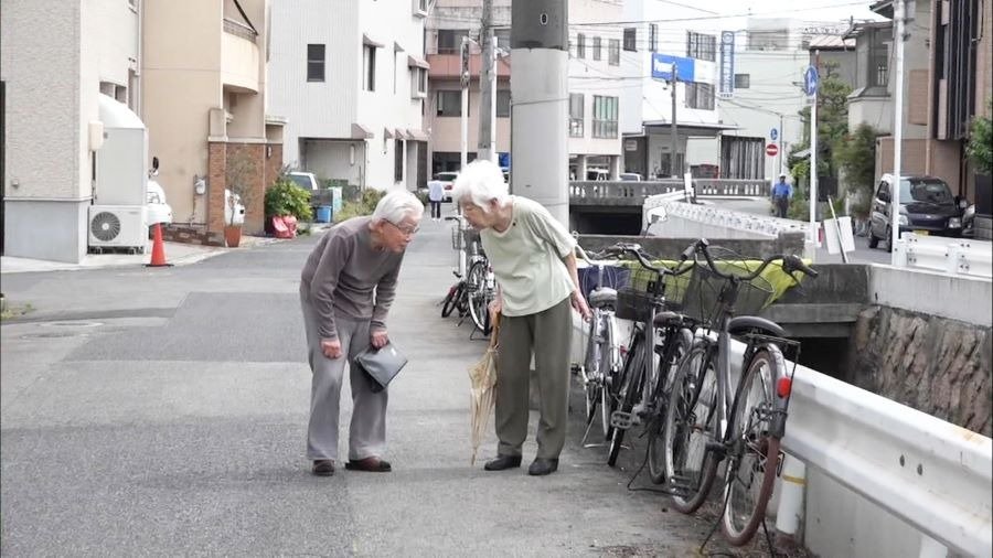 広島県呉市。泣きながら撮った1200日の記録。大反響のテレビドキュメンタリー、待望の映画化。  9/1(日)『ぼけますから、よろしくお願いし... [ふりっぱー公式【Twitter】]