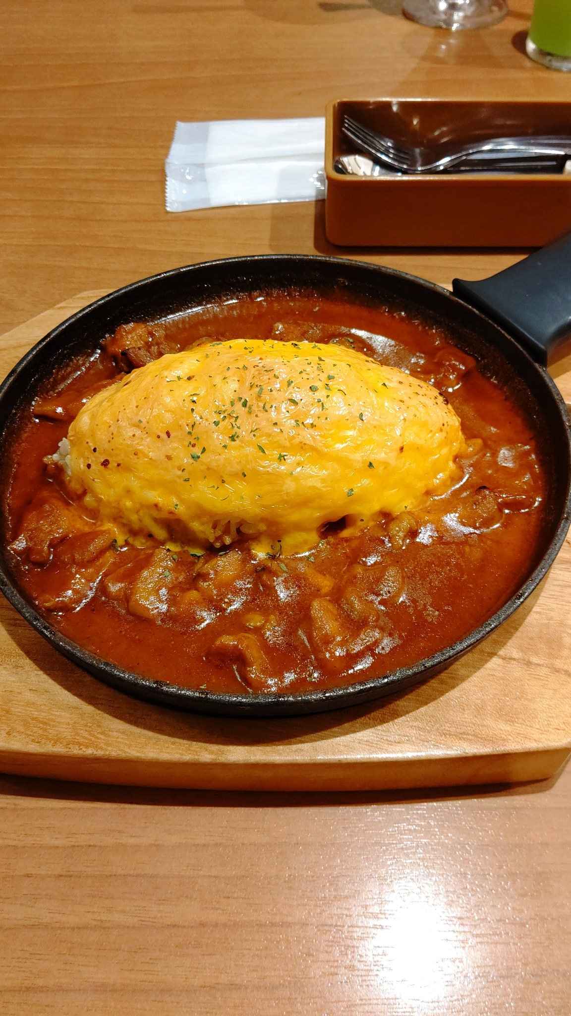 今日の晩御飯は、 バターカレー(笑) pic.twitter.com/B0rs0JIFU3 [おもちゃの平野【Twitter】]