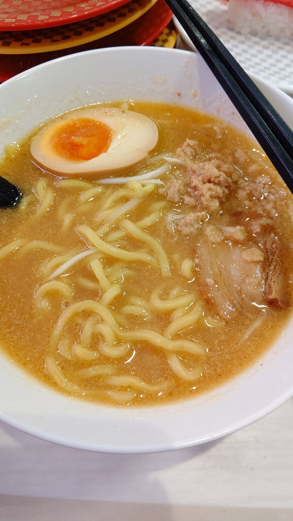 ラーメンなんぞ食べる(笑) pic.twitter.com/nTT3u7RsTW [おもちゃの平野【Twitter】]