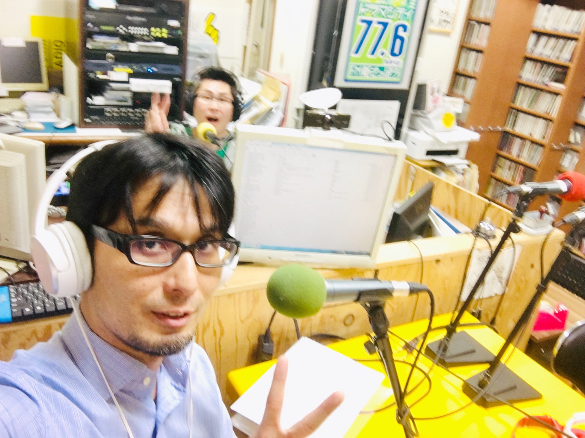 ピロラジ生放送中！  #ピロラジでつぶやいてね！  #カラオケピロス  《コール》 piro@776.fm 《聴き方一覧》  776.fm/... [カラオケピロス【Twitter】]