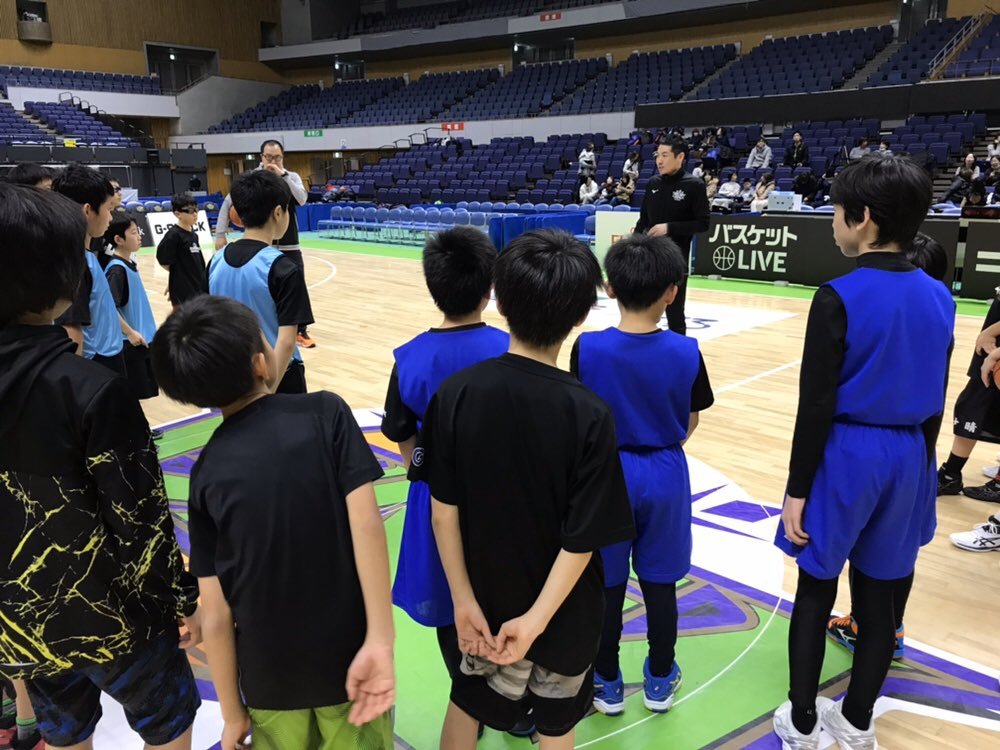 #レバンガ北海道 バスケットボールアカデミー「TEAM PRACTICE」を開催しました  5人で協力してシュートを決めることを目標に練習し... [レバンガ北海道【Twitter】]