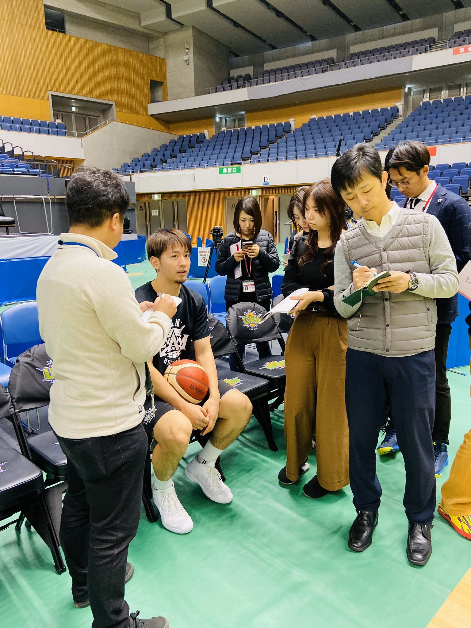 富山戦前日コメント  #川邉亮平 選手 「40分間しっかり戦うことをチーム全員でやっていきたいと思いますし、個人的にもまずはディフェンスから... [レバンガ北海道【Twitter】]