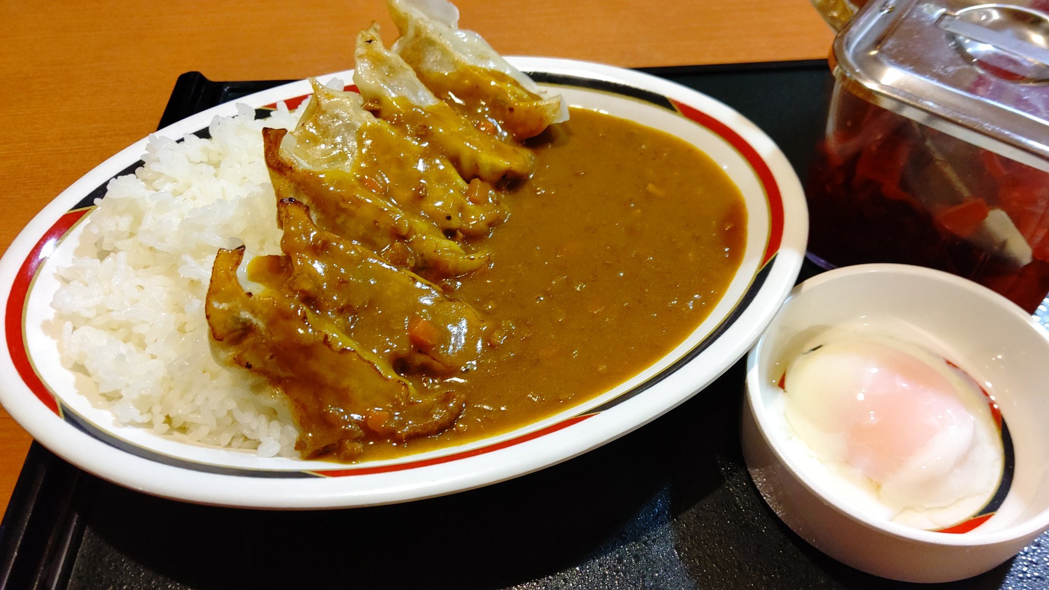 今日の晩御飯は、 札幌のソウルフードにしました！(笑) pic.twitter.com/jyMFgnEWuQ [おもちゃの平野【Twitter】]