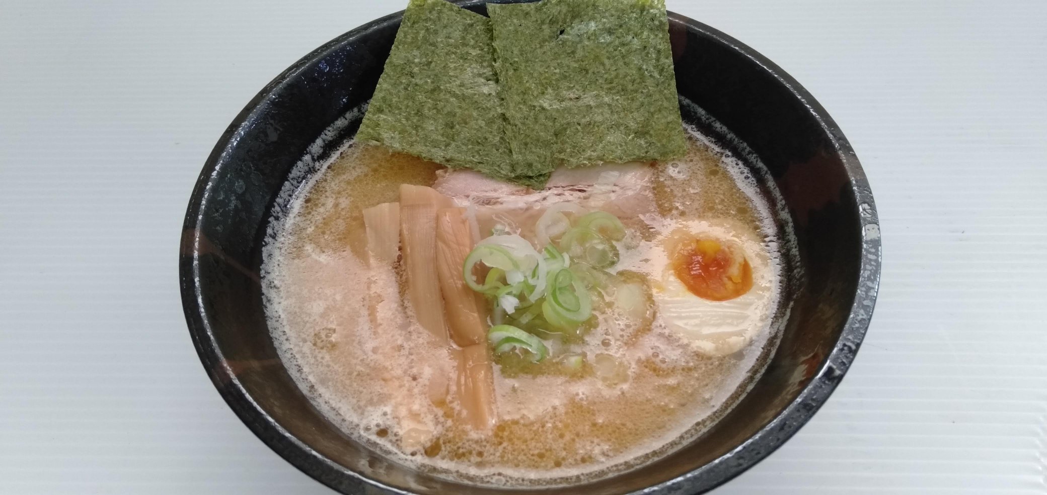 ３月限定メニュー  鶏豚８．２（とりトン）味噌ラーメン　７８０円  やさしく、仕上がってます 是非ご賞味ください！   #麺  #麺屋  #... [やさしい、とんこつ 麺 かまくら【Twitter】]