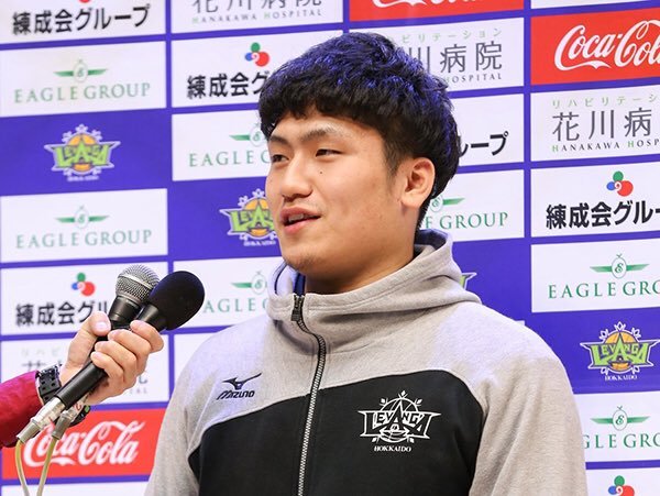 このたび、#杉本天昇 選手(日本大学)の2019-20シーズン特別指定選手契約が終了し、レバンガ北海道での活動を終えましたので、お知らせ..... [レバンガ北海道【Twitter】]