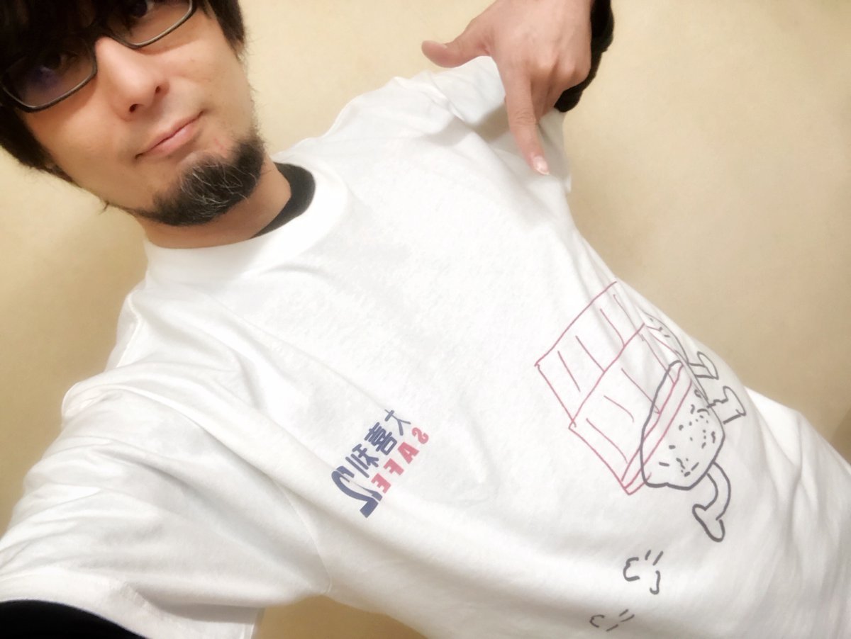 キャプテンもTシャツを着て楽しんでる「大喜利セーフ22」早くもそろそろ30回！https://t.co/kYAChFZxQx#立川こしら #... [カラオケピロス【Twitter】]