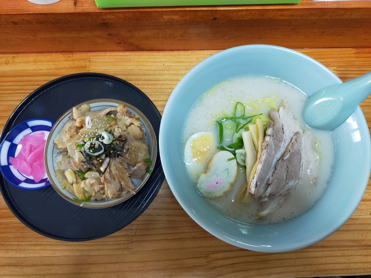 本家です今年は多分今回で食べ納めかな？ごちそうさまでした #乙部町 #しおトンコツラーメン嶋 [やさしい、とんこつ 麺 かまくら【Twitter】]