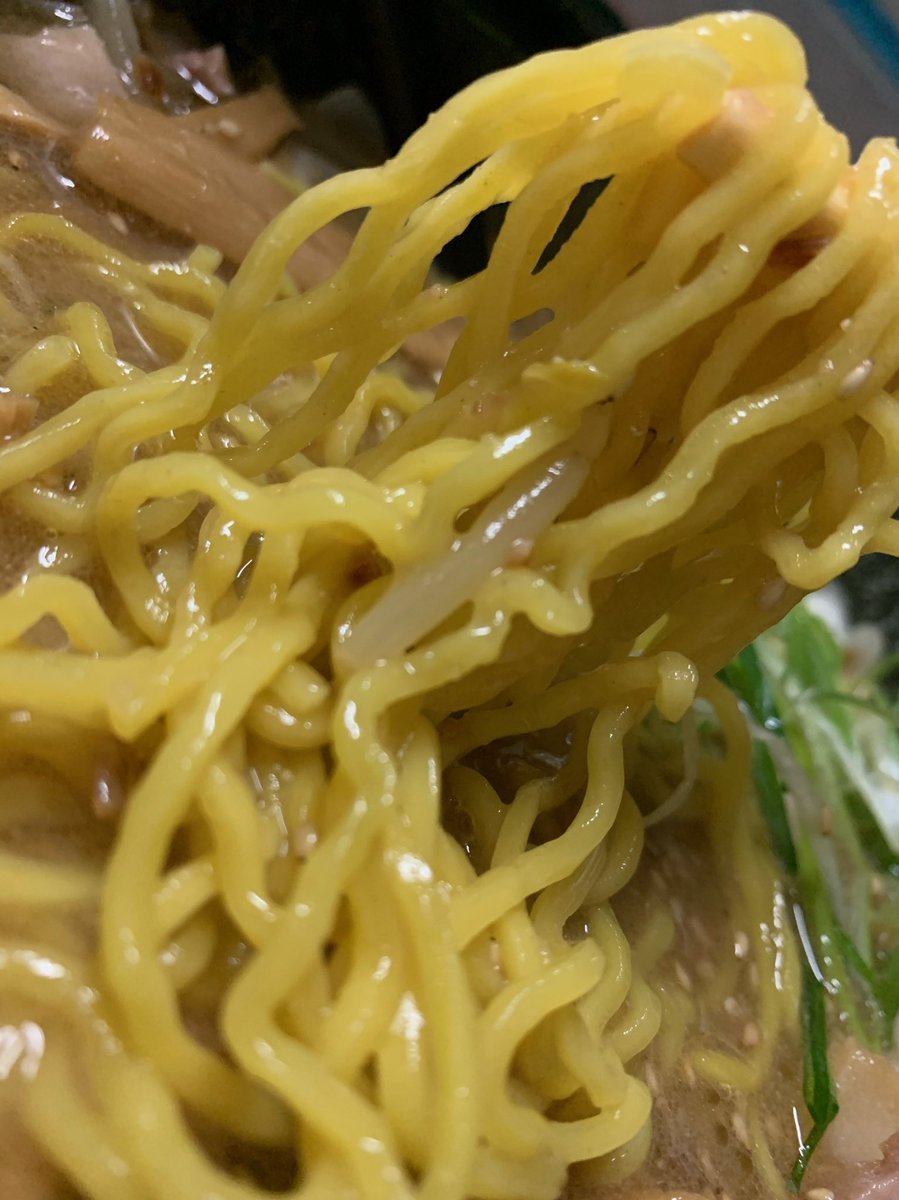 銀波露の麺は『玉子不使用麺』となっております！玉子アレルギーの方も召し上がれます☺️✨厚切り炙りバラチャーシュー麺に使用して... [らぁめん銀波露 札幌手稲店【Twitter】]