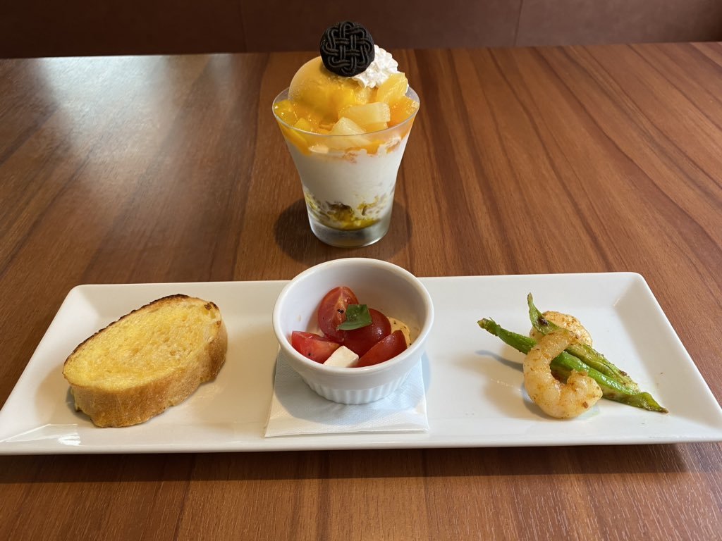 おはようございます！天気も良くて、いい気分ですね🌞本日のリッチランチです🍴ご来店お待ちしております〜！！ [ベビーフェイスプラネッツ 札幌宮の森店【Twitter】]