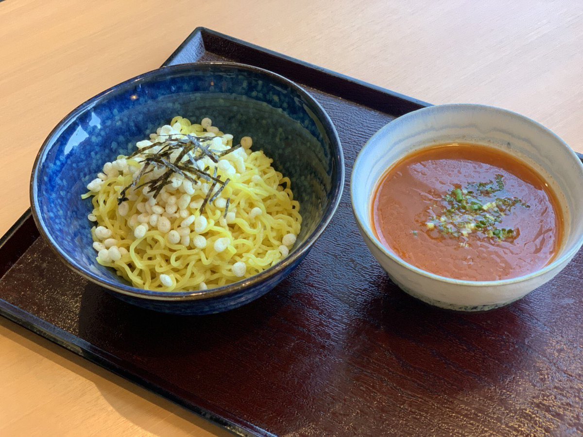 和風とんこつ冷しつけ麺末っ子ver.😙実は初めて食べたメニューでした🤤涼しくなったので夜まで頑張れそうです💪🏻それにしても暑いで..... [らぁめん銀波露 札幌手稲店【Twitter】]