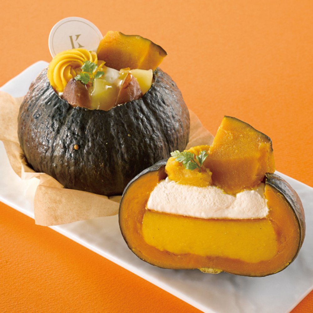 【店舗おすすめ】坊ちゃんかぼちゃのまるごとプリン🎃皮まで食べられるかぼちゃの中に、かぼちゃプリンと生クリームをつめました。... [洋菓子きのとや【Twitter】]