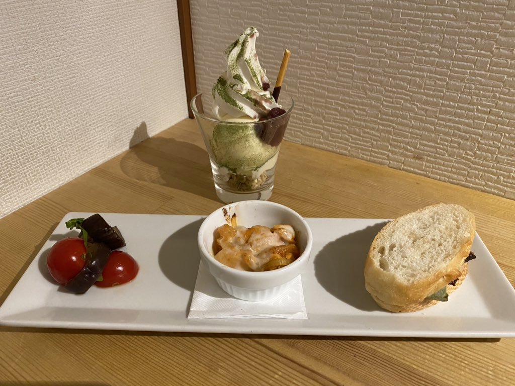 おはようございます！本日のリッチランチでございます🍴今週最後のランチ、是非ベビフェで楽しみませんか？ご来店お待ちしており... [ベビーフェイスプラネッツ 札幌宮の森店【Twitter】]