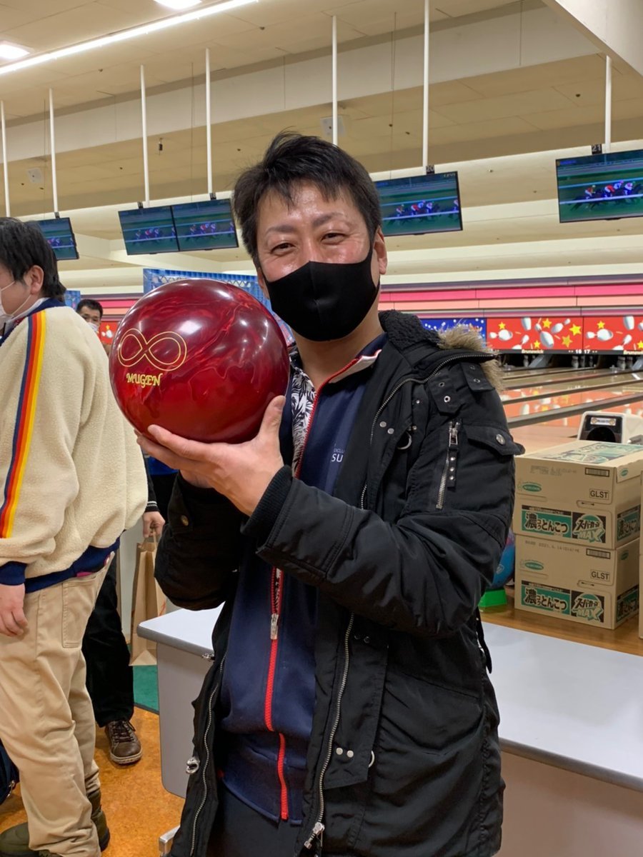 追加です✨エベンツ戦優　勝　長谷川選手準優勝　大津選手第３位　新津選手第４位　木村選手第５位　河嶋選手ボール抽選賞河... [綜合レジャー サンコーボウル【Twitter】]