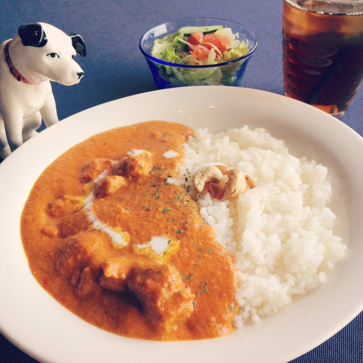 グルグル本日12/30(水)昼の部が本年最終営業です。食べおさめお待ちしてまーすΨ( 'ω'* )※何故か年末にかけてバタチキ人気でした。2... [グルグルカリー【Twitter】]