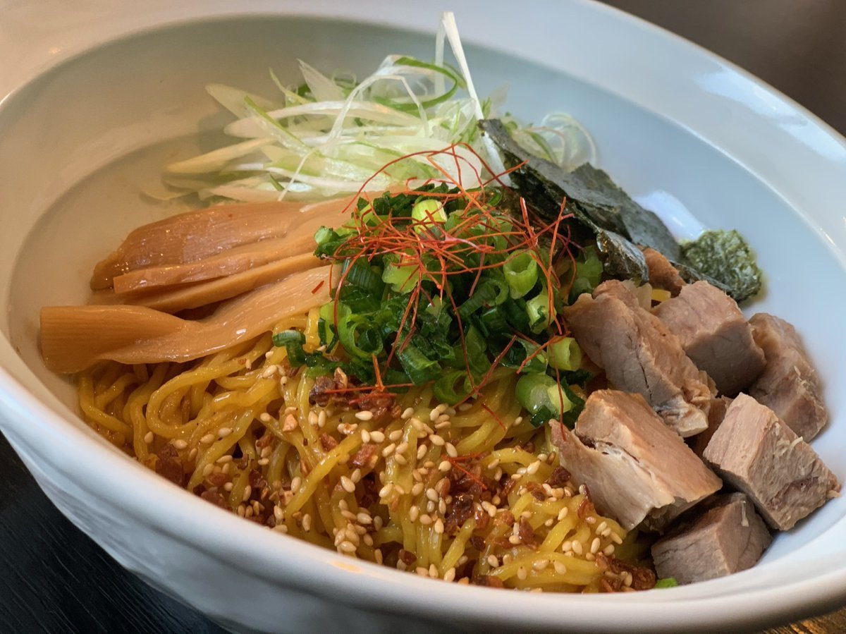 おはようございます☀️手稲店は油そばの種類が豊富です🤩【油そば】醤油・塩・魚介【ピリ辛油そば】醤油・塩裏メニューに【炎の油... [らぁめん銀波露 札幌手稲店【Twitter】]