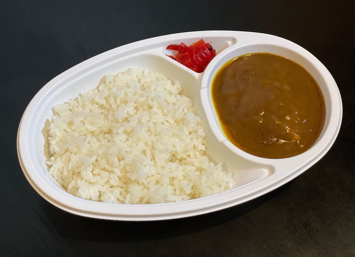 大好評！！！！お持ち帰りカレー🍛思っていた以上の反響です🙏✨ありがとうございます☺️！店内で提供しない理由として銀波露はラー... [らぁめん銀波露 札幌手稲店【Twitter】]