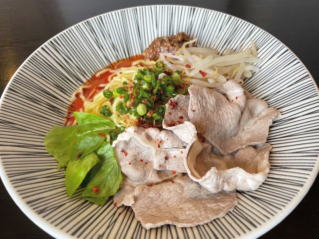 冷たいメニューも大好評です😏✨暑い日にぴったりな『肉みそ豚しゃぶ冷し担々麺』はテイクアウトもできます☺️テイクアウトでも冷たい... [らぁめん銀波露 札幌手稲店【Twitter】]