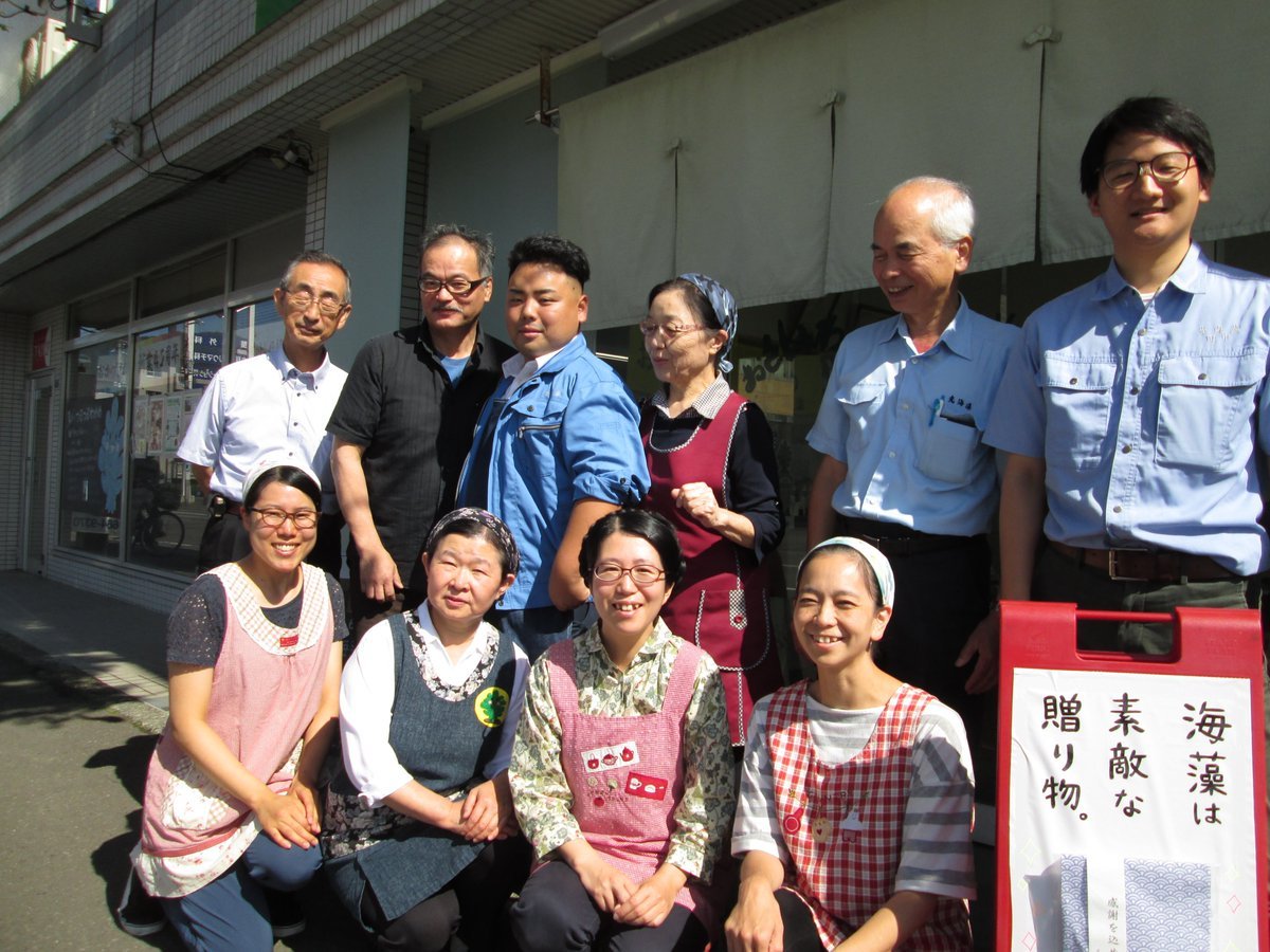 1/26（木） 販売予定当別町　終日　すごく寒いので夏に撮った写真を載せます。今は居ないスタッフもいて、懐かしい（　＾ω＾）... [光海藻【Twitter】]