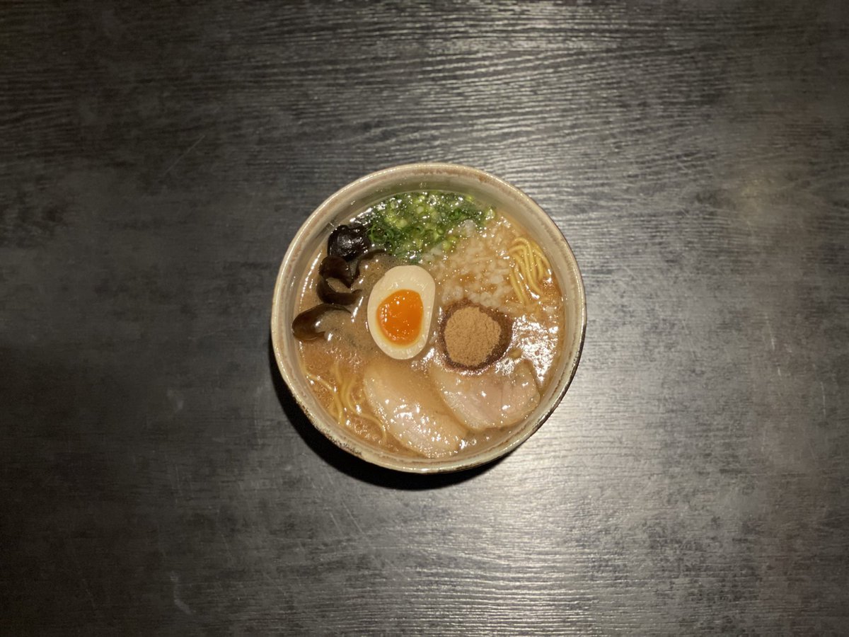 夜も銀波露手稲店でお待ちしております😎🔥『W魚介鶏白湯醤油らぁ麺』は2月で販売終了です🤤！ [らぁめん銀波露 札幌手稲店【Twitter】]