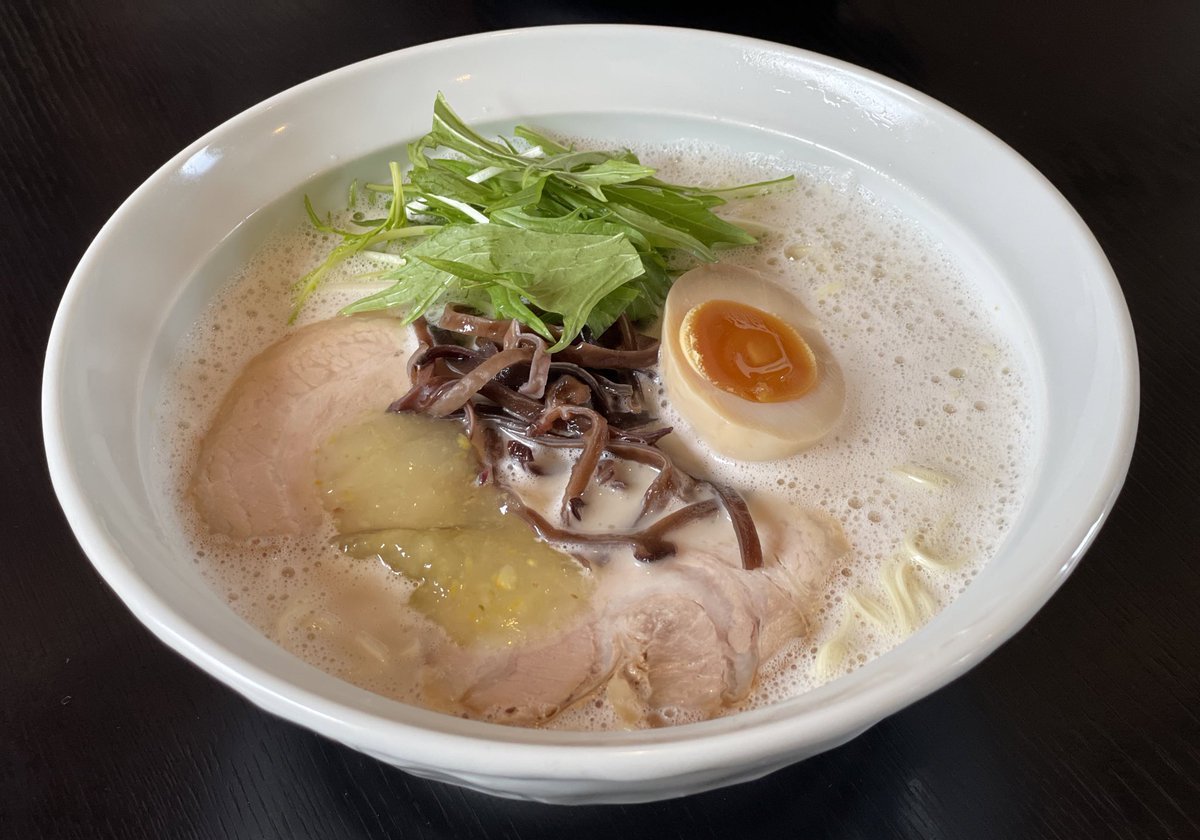 銀波露手稲店春の限定麺スタートです🌸『カプチーノ風 濃厚鯛だし豚骨らぁ麺〜柚子胡椒のジュレを添えて〜』長い！笑呼び名募集し... [らぁめん銀波露 札幌手稲店【Twitter】]