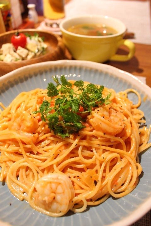 海老とほうれん草のトマトクリームパスタ [深夜食堂 きーちゃんのおうちごはん【ブログ】]